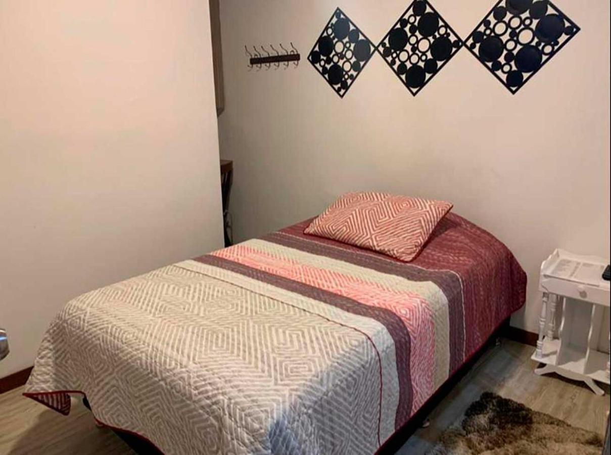 Hotel Alcatraz Yarumal Rum bild