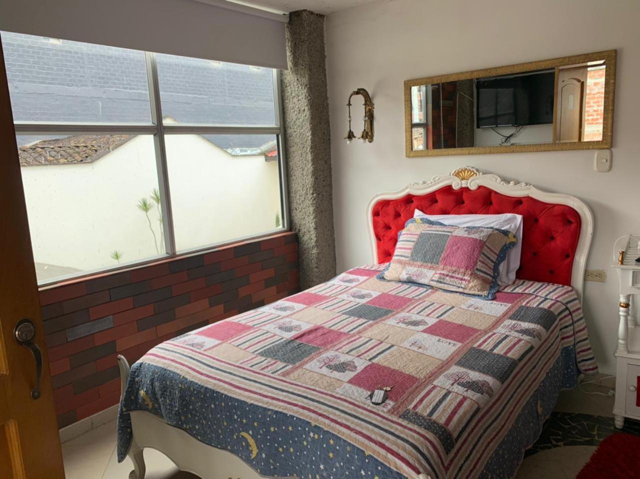 Hotel Alcatraz Yarumal Rum bild